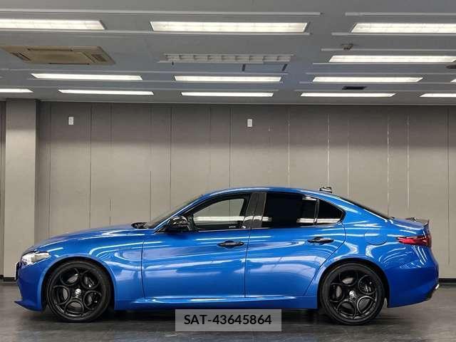 ALFA ROMEO Giulia 2018-05 8225646-8