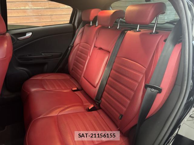 ALFA ROMEO GIULIETTA 2021-05 8218795-17