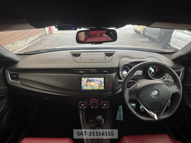 ALFA ROMEO GIULIETTA 2021-05 8218795-8