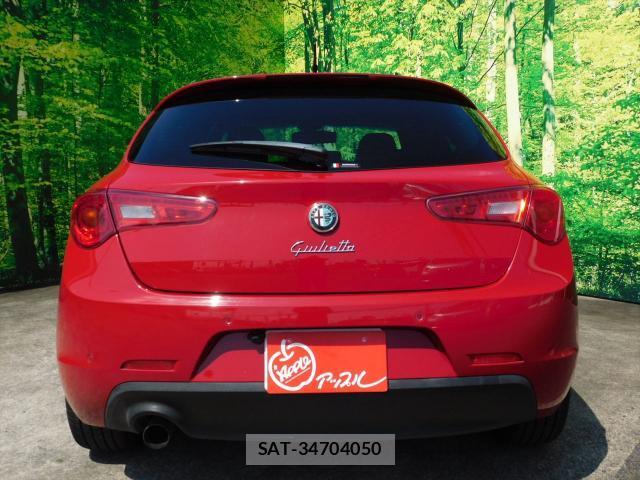 ALFA ROMEO GIULIETTA 2012-07 8221158-1