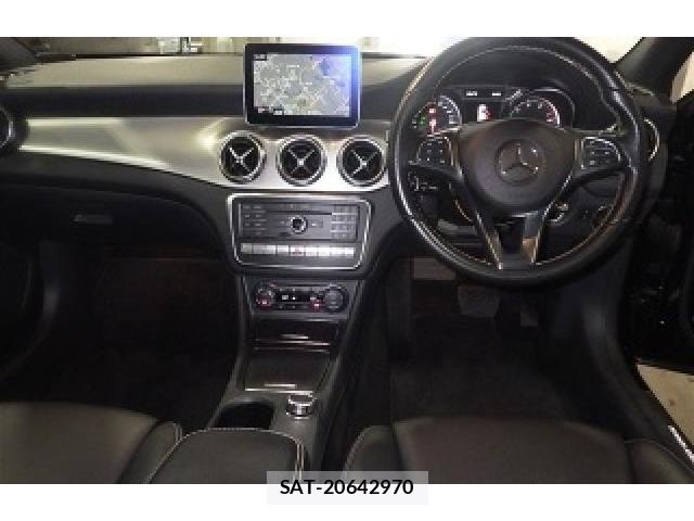 Mercedes Benz GLA-CLASS 2018-06 8223157-2