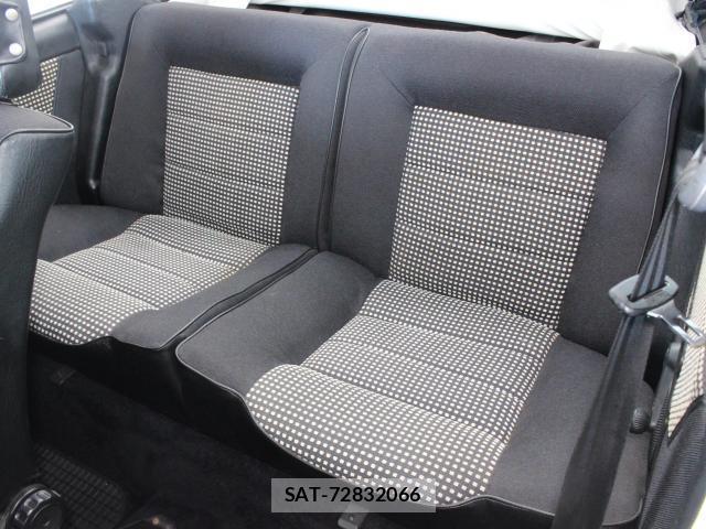 VolksWagen GOLF 1992-04 8220638-7