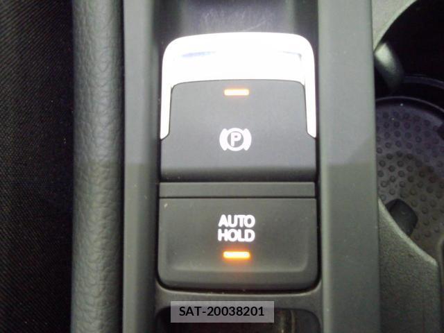 VolksWagen GOLF GTI 2019-02 8218348-10