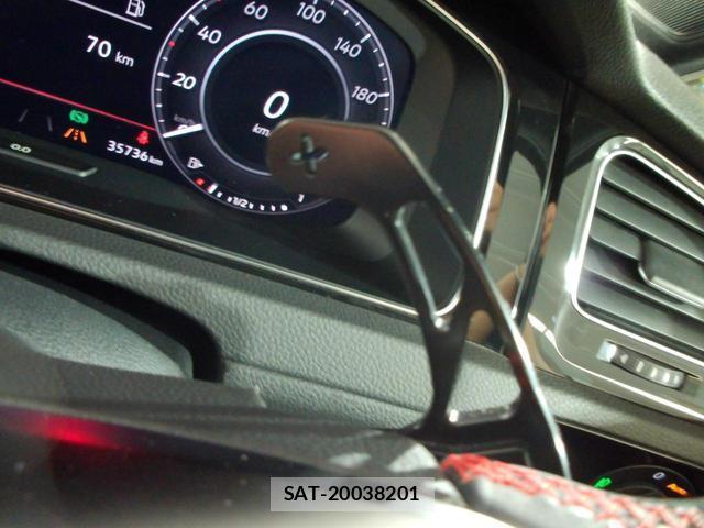 VolksWagen GOLF GTI 2019-02 8218348-11