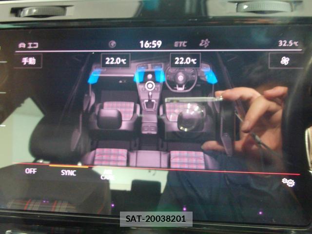 VolksWagen GOLF GTI 2019-02 8218348-13