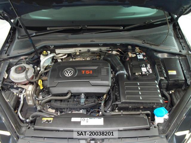 VolksWagen GOLF GTI 2019-02 8218348-17