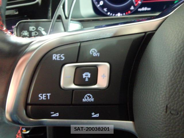 VolksWagen GOLF GTI 2019-02 8218348-7