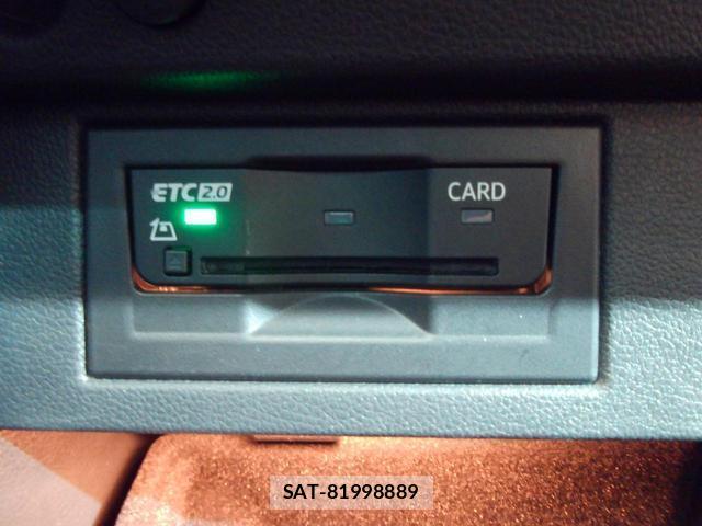 VolksWagen GOLF GTI 2019-07 8218351-13