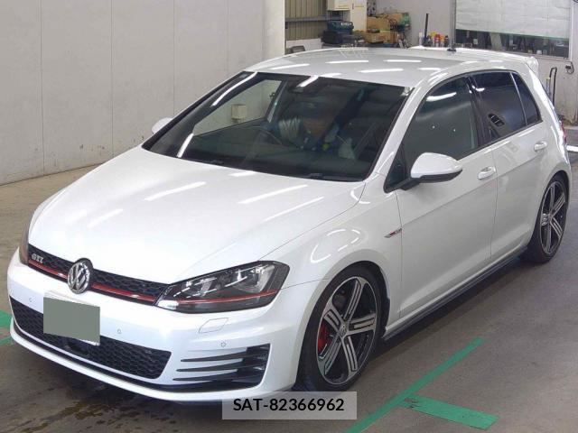 VolksWagen GOLF GTI 2014-03 8218849-3