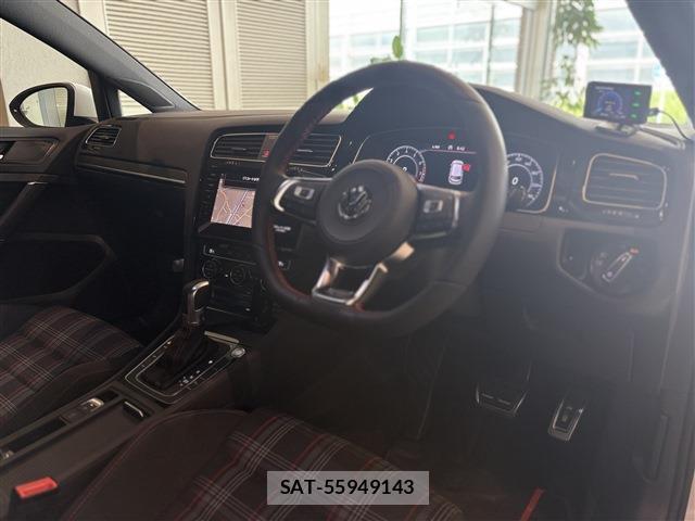 VolksWagen GOLF GTI 2017-11 8220572-10