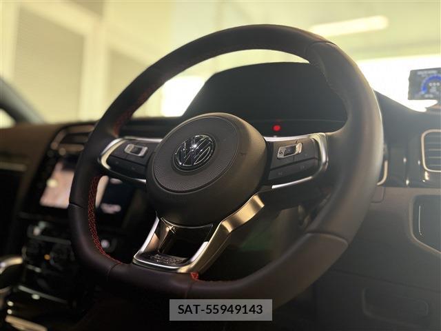 VolksWagen GOLF GTI 2017-11 8220572-11