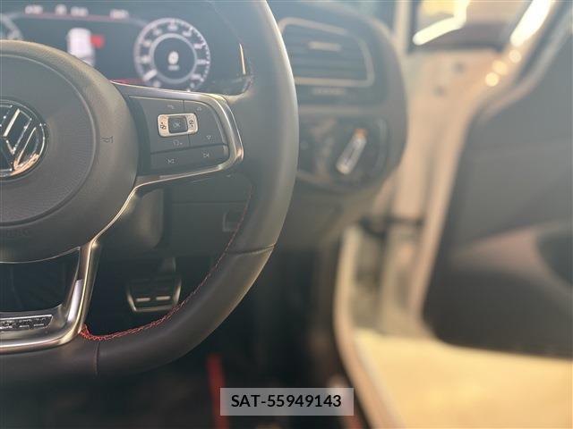 VolksWagen GOLF GTI 2017-11 8220572-13