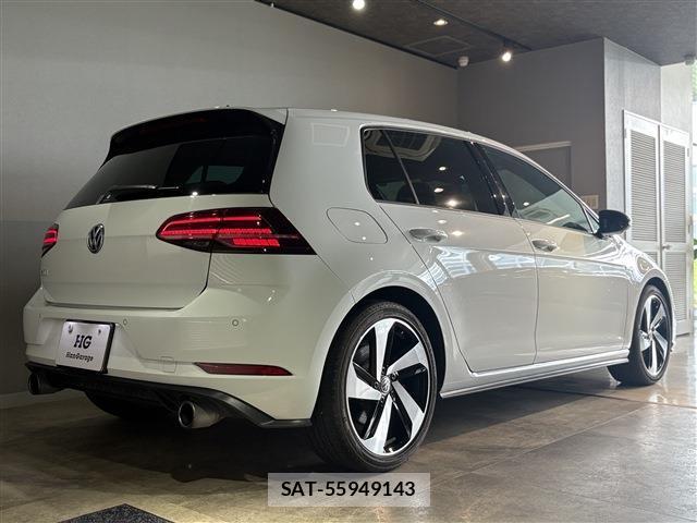 VolksWagen GOLF GTI 2017-11 8220572-2