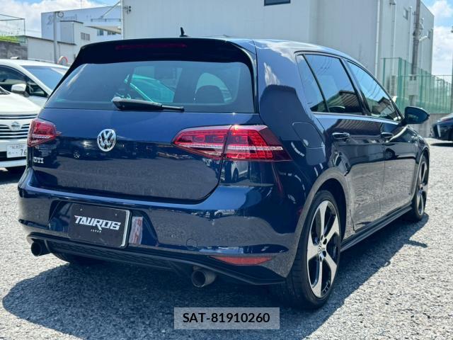VolksWagen GOLF GTI 2015-12 8220720-1