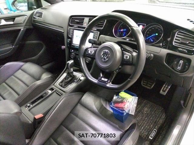 VolksWagen GOLF R 2014-02 8223124-2