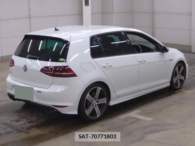 VolksWagen GOLF R 2014-02 8223124-4