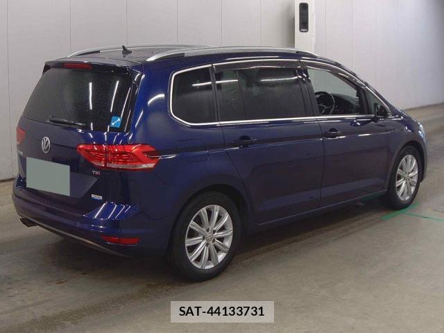 VolksWagen GOLF TOURAN 2016-03 8218894-4