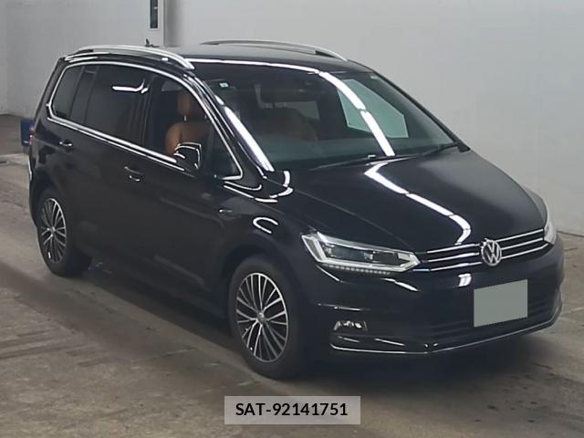 VolksWagen GOLF TOURAN 2017-09 8218975-0