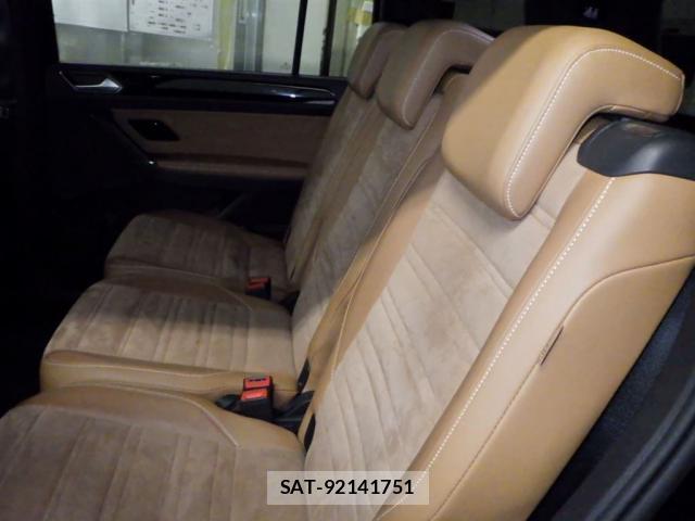 VolksWagen GOLF TOURAN 2017-09 8218975-3
