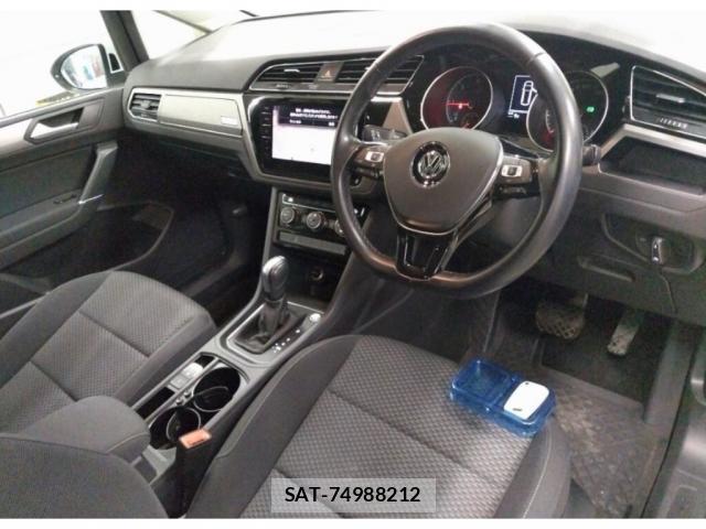 VolksWagen GOLF TOURAN 2020-12 8223457-2