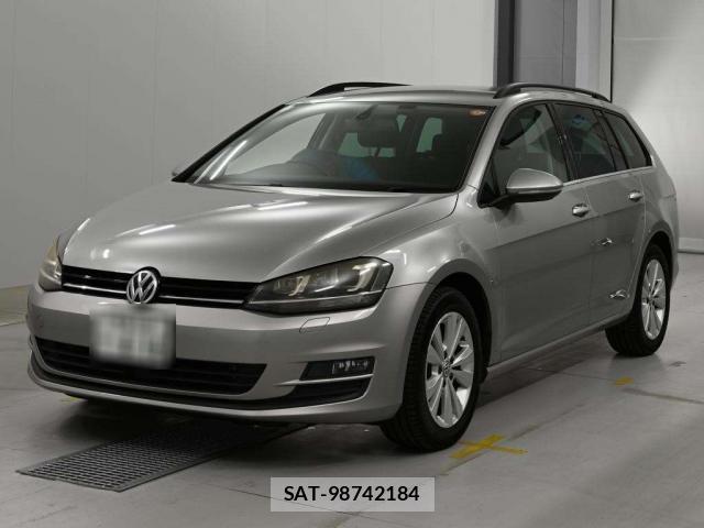 VolksWagen GOLF VARIANT 2014-03 8218932-0