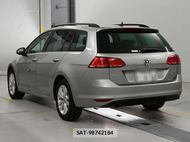 VolksWagen GOLF VARIANT 2014-03 8218932-5