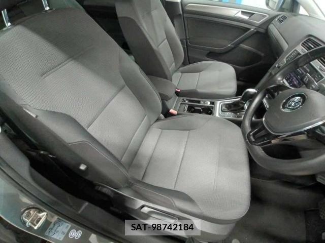 VolksWagen GOLF VARIANT 2014-03 8218932-9