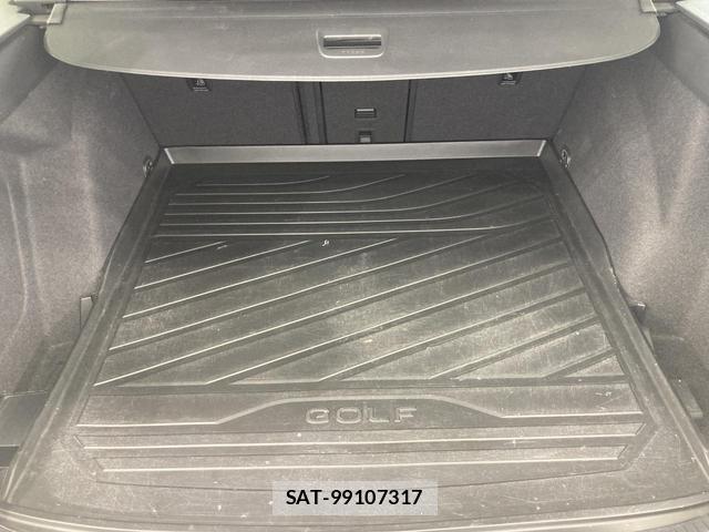 VolksWagen GOLF VARIANT 2023-11 8222474-12