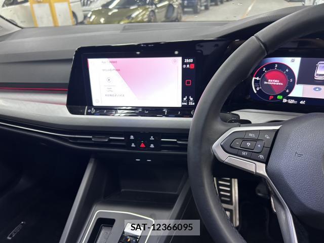 VolksWagen GOLF VARIANT 2023-02 8224259-12