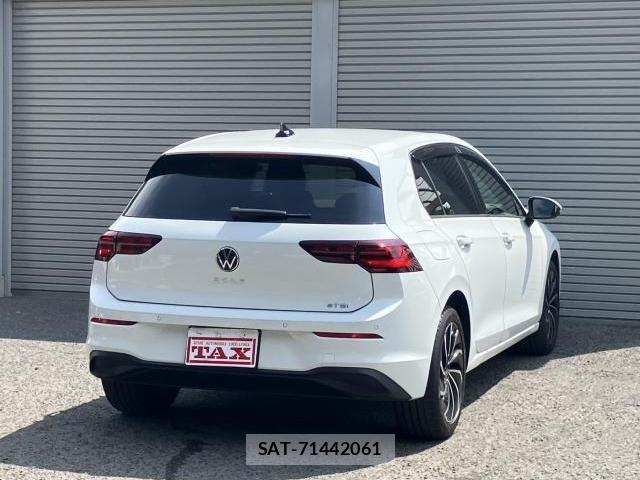 VolksWagen GOLF 2024-03 8216253-1