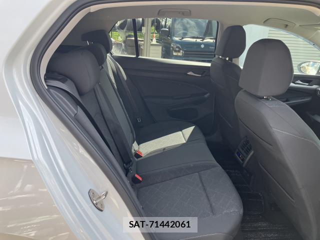 VolksWagen GOLF 2024-03 8216253-4
