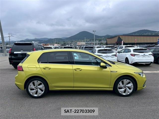 VolksWagen GOLF 2022-02 8216748-9