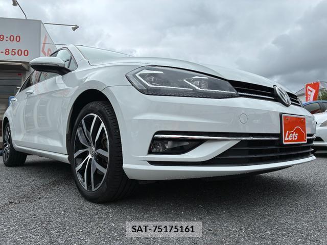VolksWagen GOLF 2019-07 8217121-11