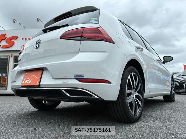 VolksWagen GOLF 2019-07 8217121-14