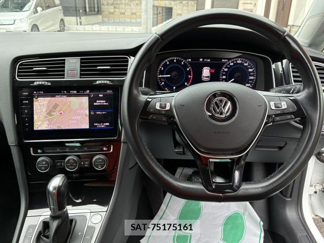 VolksWagen GOLF 2019-07 8217121-2