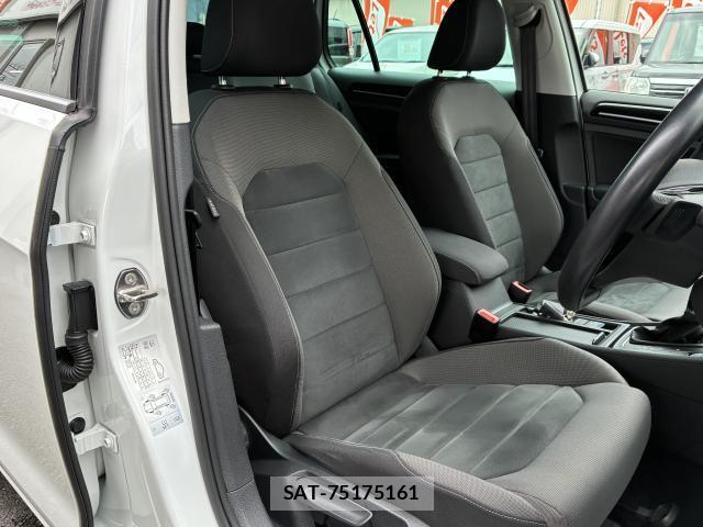 VolksWagen GOLF 2019-07 8217121-5