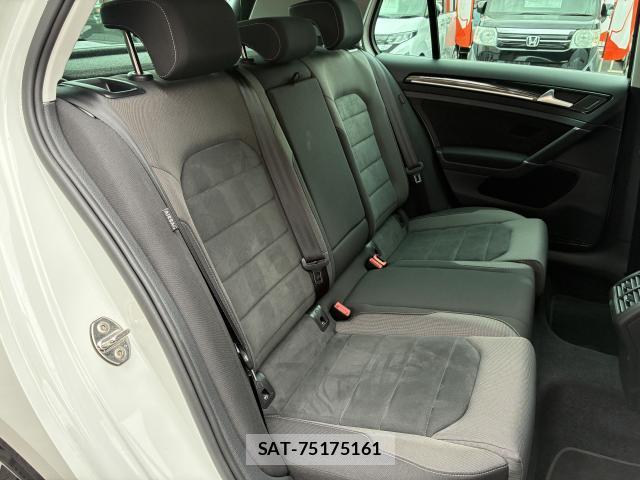 VolksWagen GOLF 2019-07 8217121-6