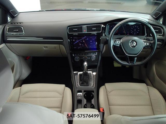 VolksWagen GOLF 2019-11 8218338-3