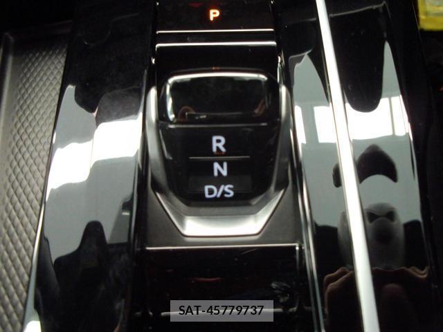 VolksWagen GOLF 2025-09 8218344-10