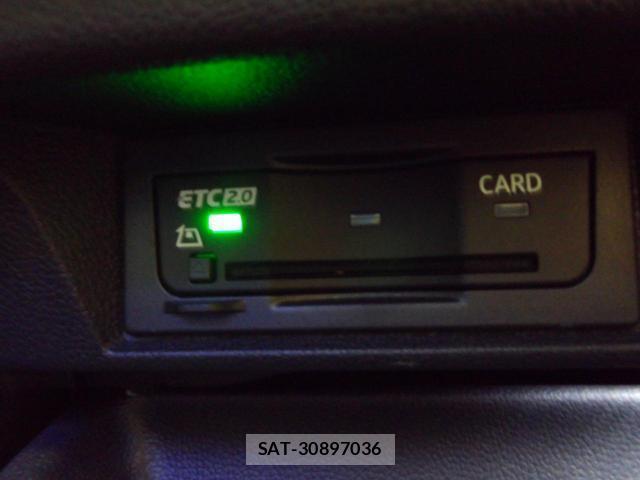 VolksWagen GOLF 2023-07 8218349-15