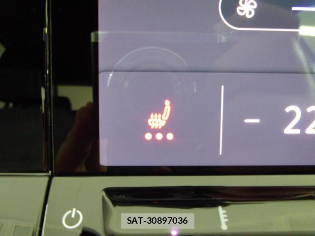 VolksWagen GOLF 2023-07 8218349-16