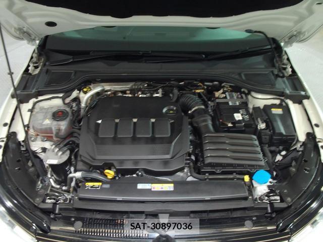 VolksWagen GOLF 2023-07 8218349-18