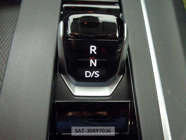 VolksWagen GOLF 2023-07 8218349-9