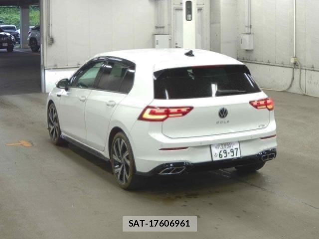 VolksWagen GOLF 2023-08 8218868-1