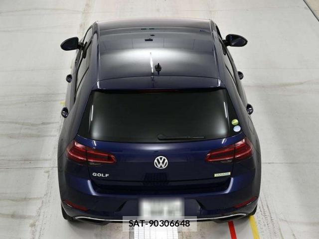 VolksWagen GOLF 2020-07 8218931-10