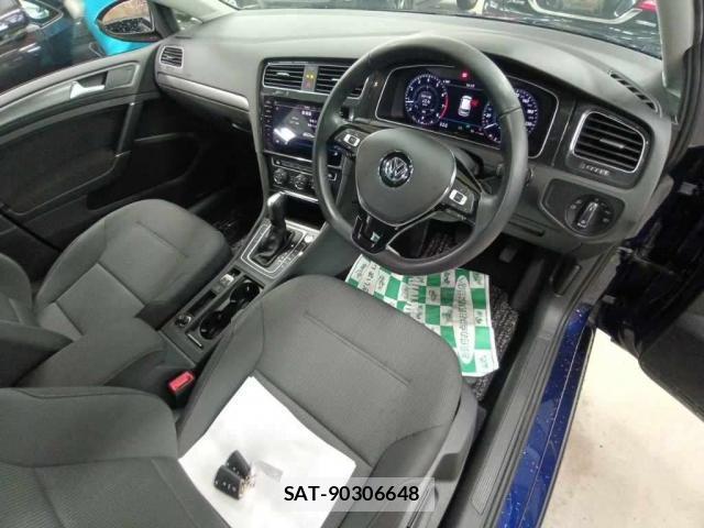 VolksWagen GOLF 2020-07 8218931-11