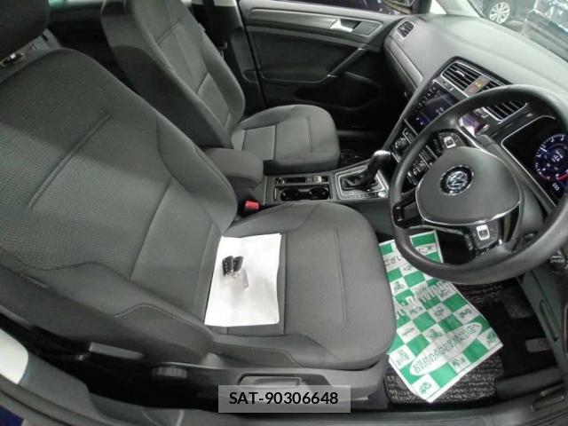 VolksWagen GOLF 2020-07 8218931-5