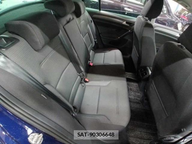 VolksWagen GOLF 2020-07 8218931-6