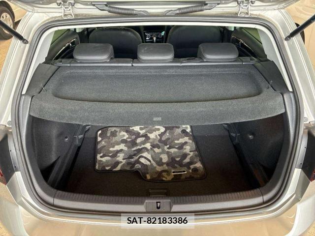 VolksWagen GOLF 2020-04 8219046-5