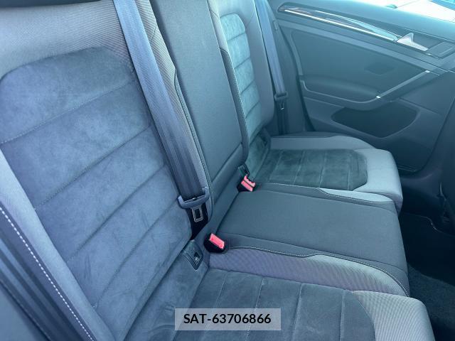 VolksWagen GOLF 2018-09 8220608-6